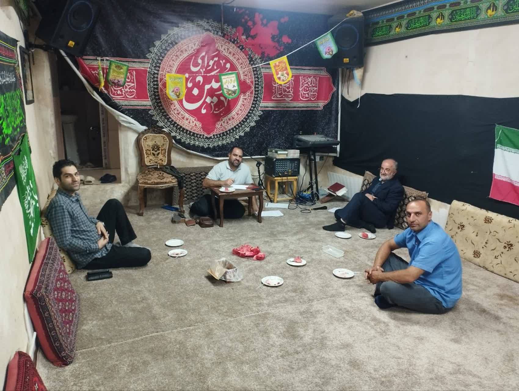 جلسه هماهنگی و برنامه ریزی ایام محرم 1405 با مسولین هیات اعظم هوای حسین (ع)